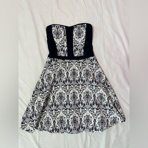 Francesca’s Printed Dress